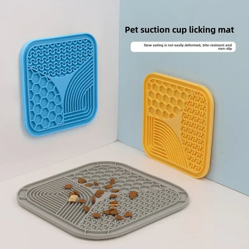 Suction Cup Slow-Lick Pad – Bath & Grooming Distraction Mat