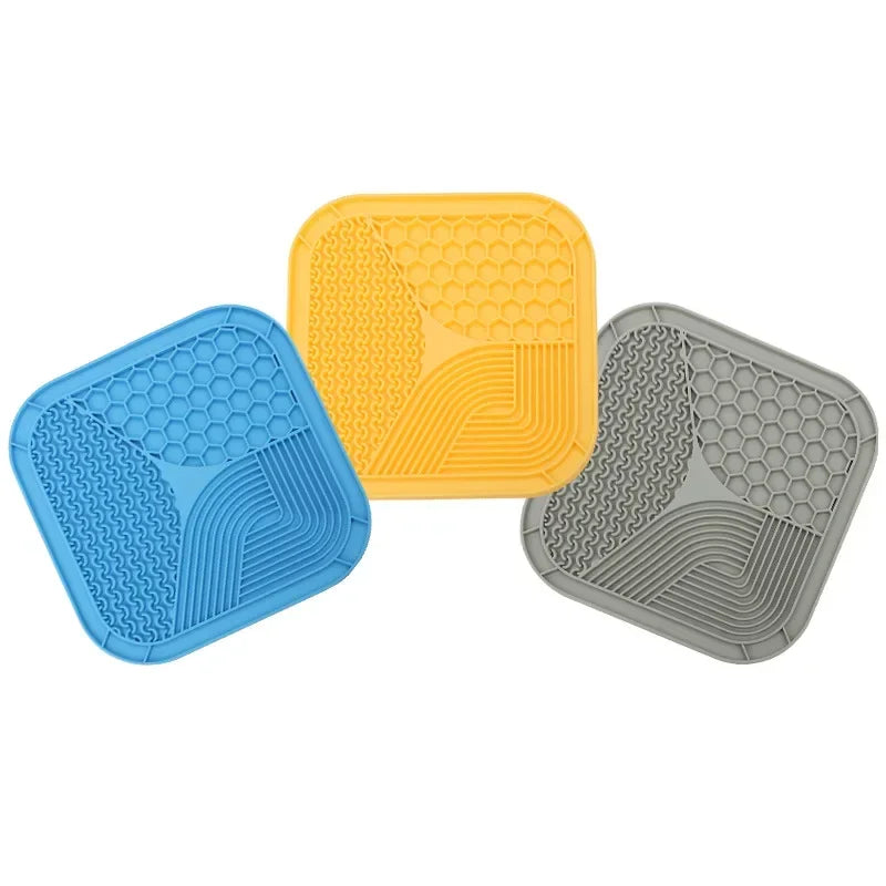 Suction Cup Slow-Lick Pad – Bath & Grooming Distraction Mat